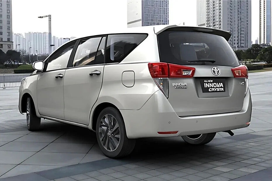 Toyota Innova Crysta - Luxury Kanatal Taxi